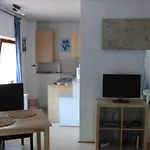 Burgauer Hof Apartamento *